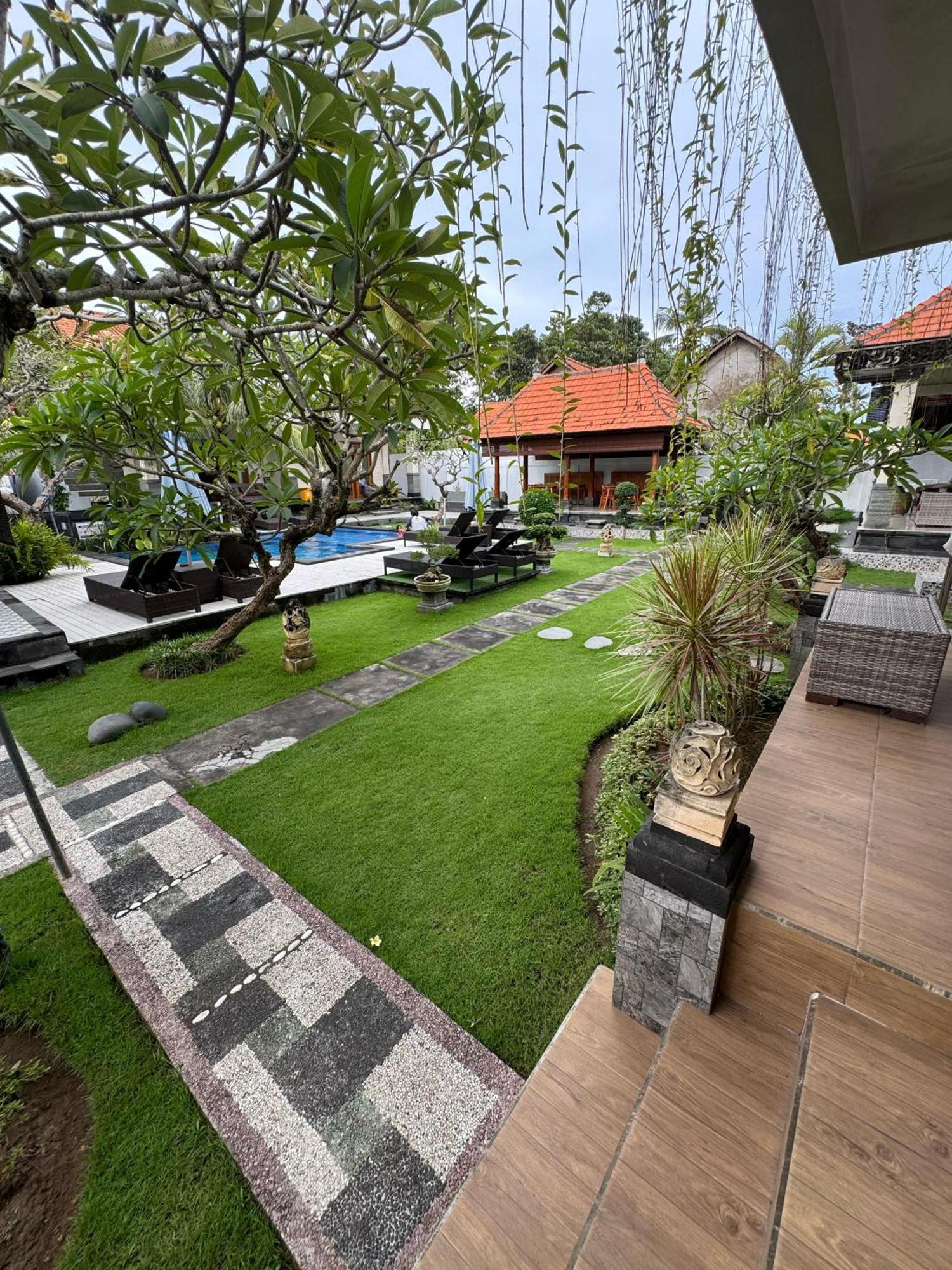 Gus Mank Stay Batununggul Exterior foto
